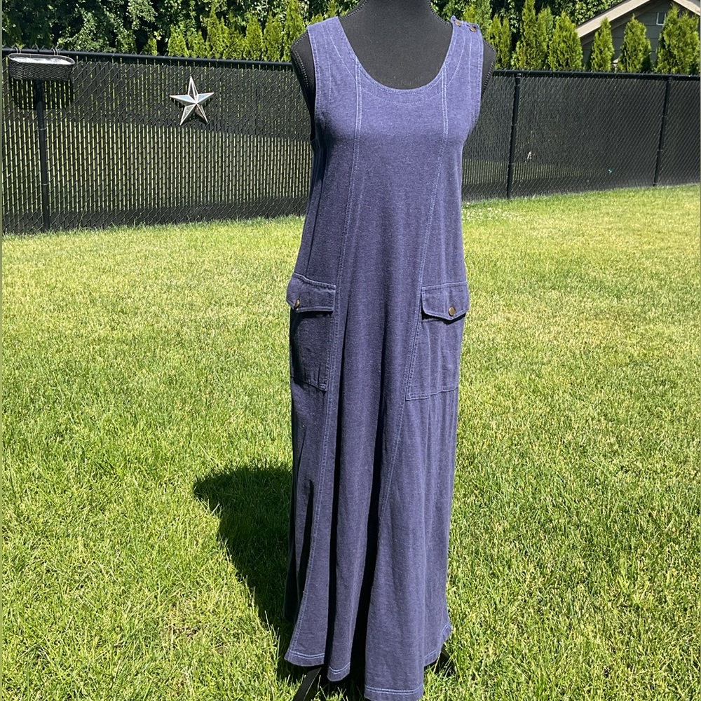 Adrienne Vittadini Petites Maxi with Front Pockets Denim lookin dress .